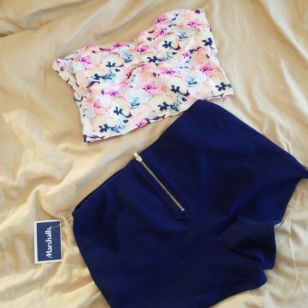 PINK VS halter top & shorty shorts